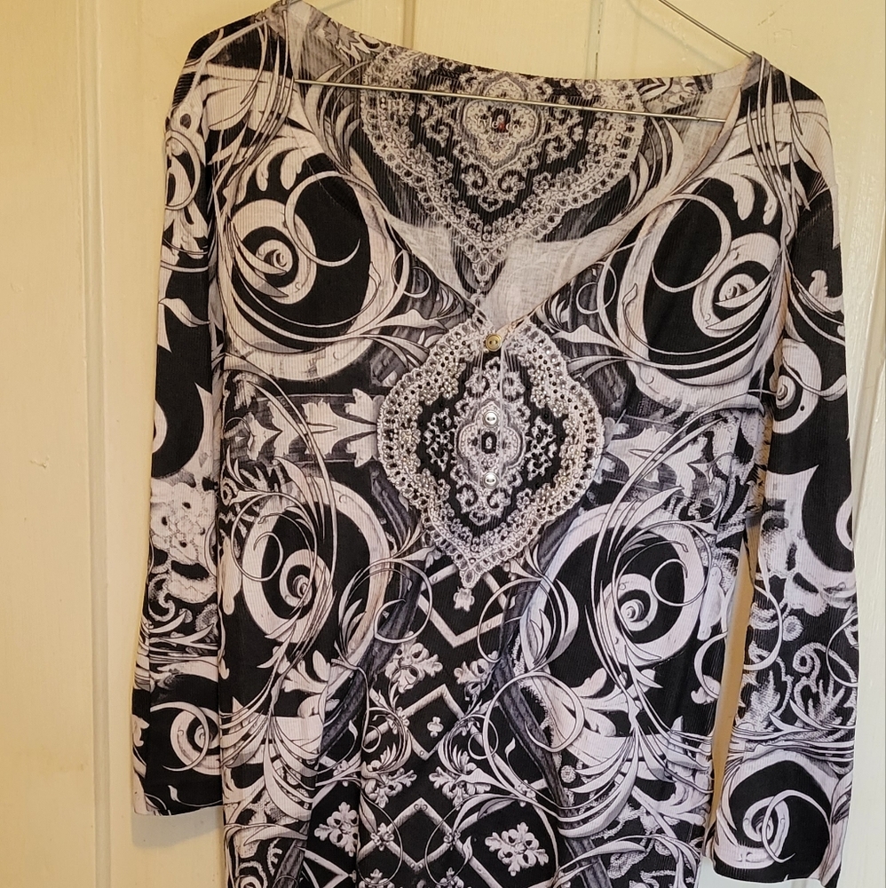 Woman's shirt